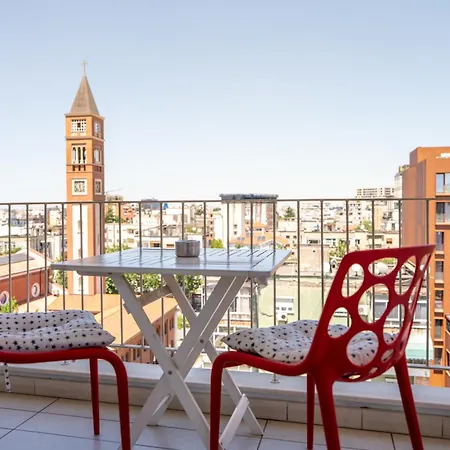 Valeur Penthouse Center דירה