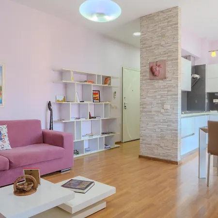 Valeur Penthouse Center *