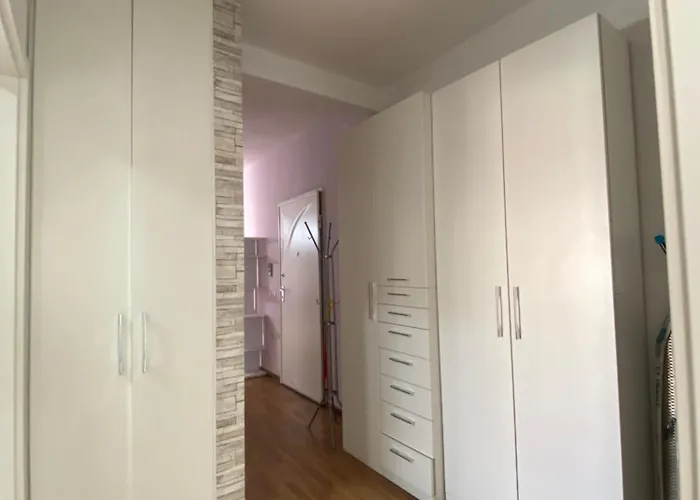 Valeur Penthouse Center